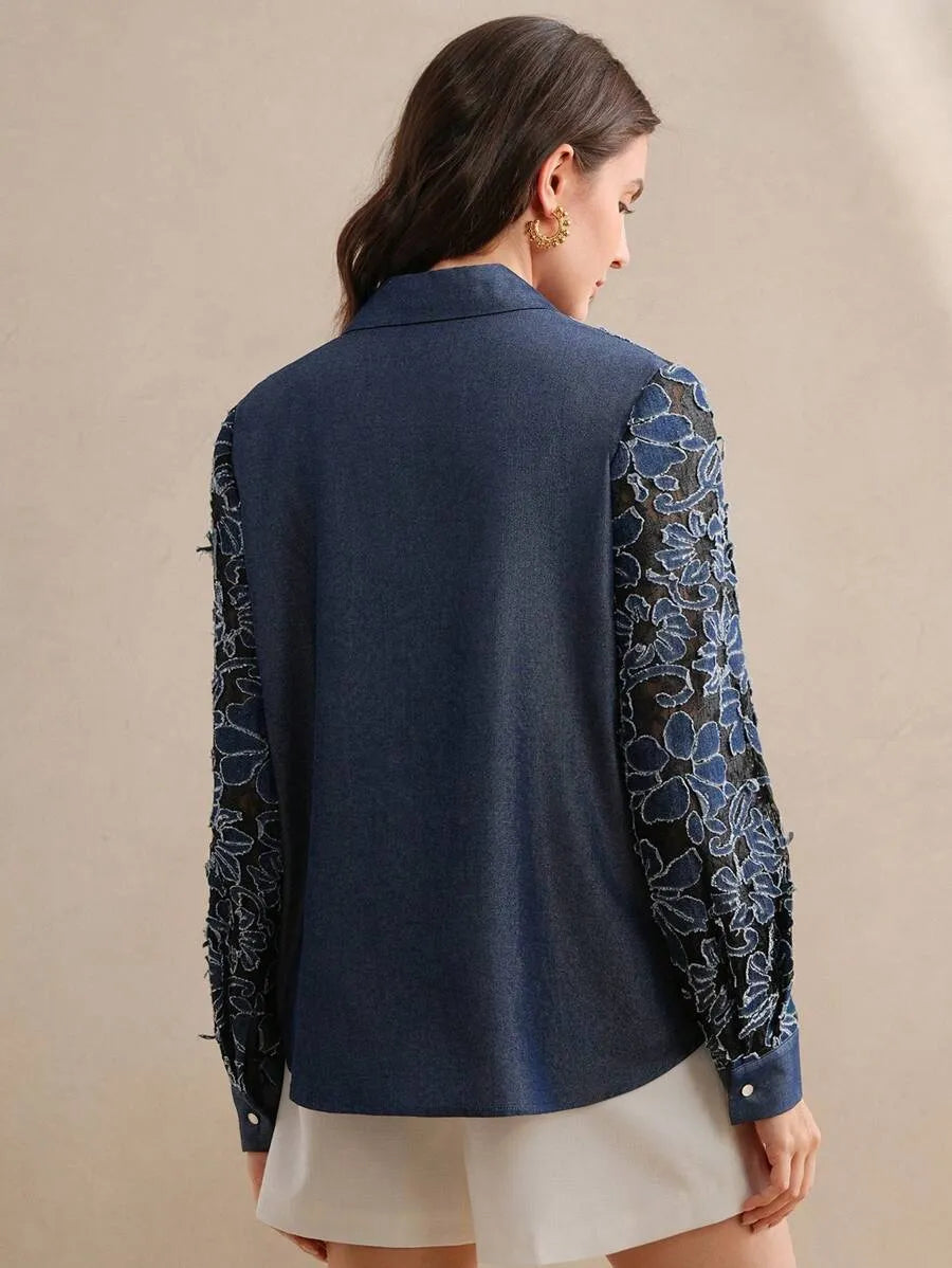 Blusa elegante de mujer con diseño de encaje