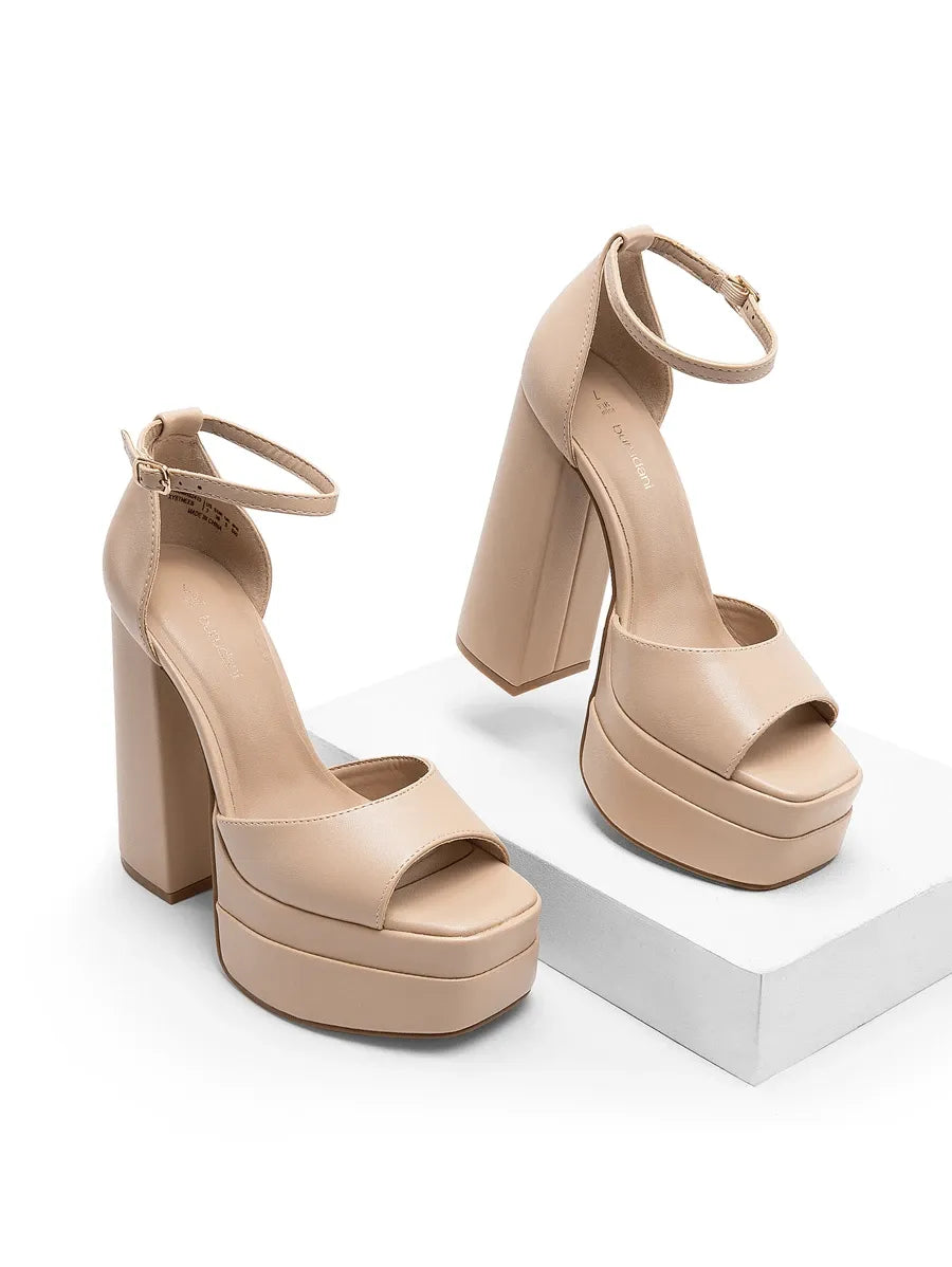 Sandalias con plataforma, tira en el tobillo y tacón