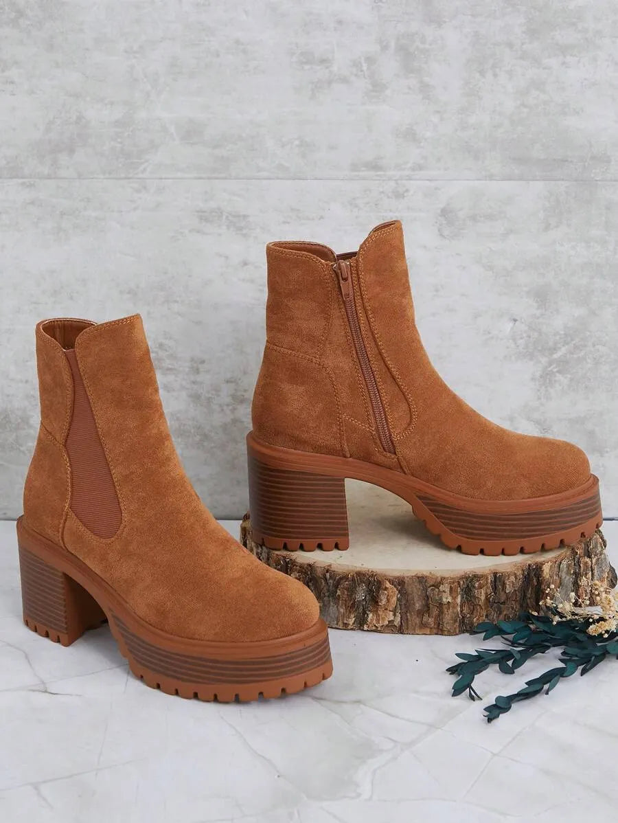 Botines de mujer con punta redonda