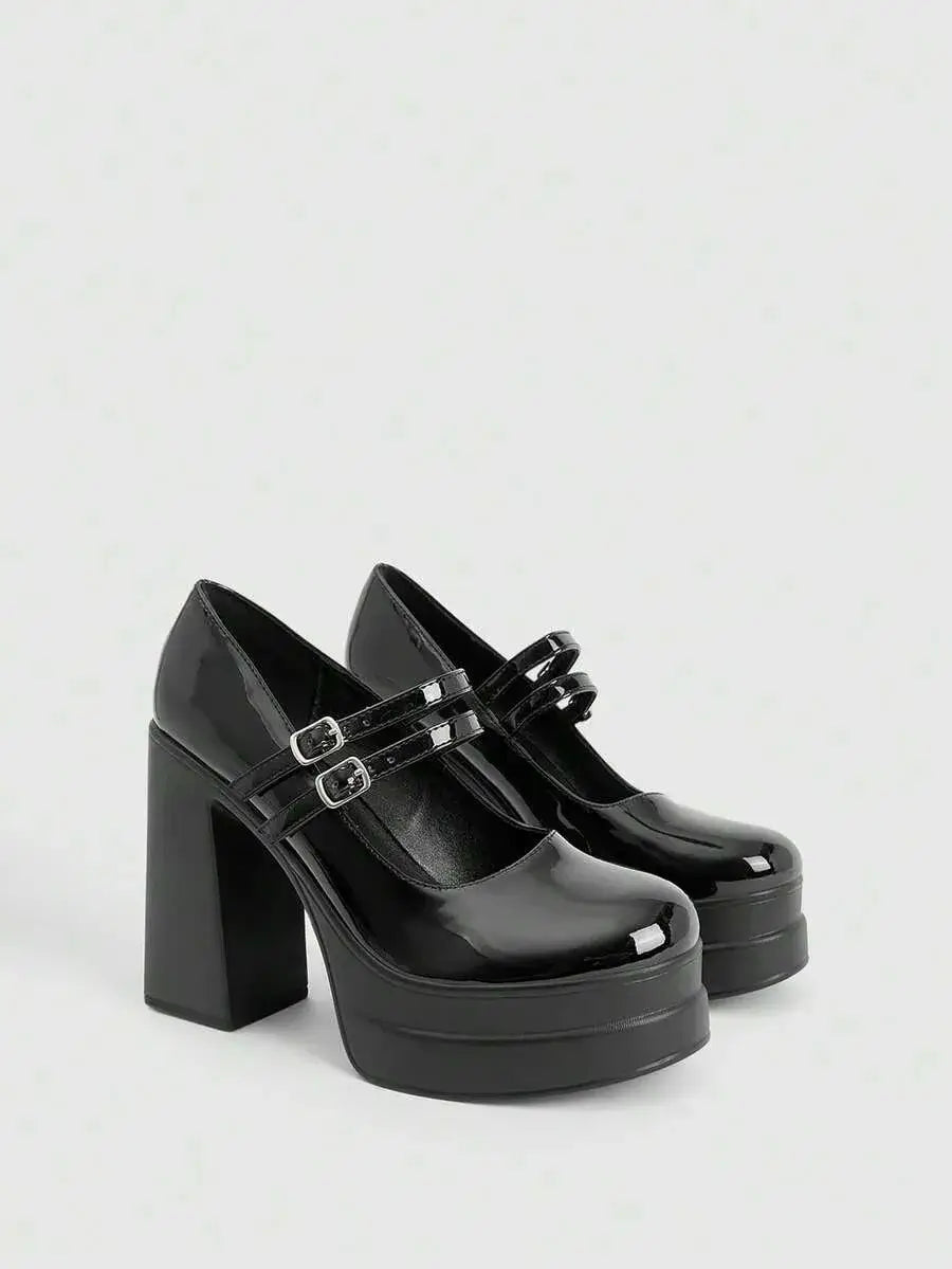 Zapatos de tacón con plataforma versátiles