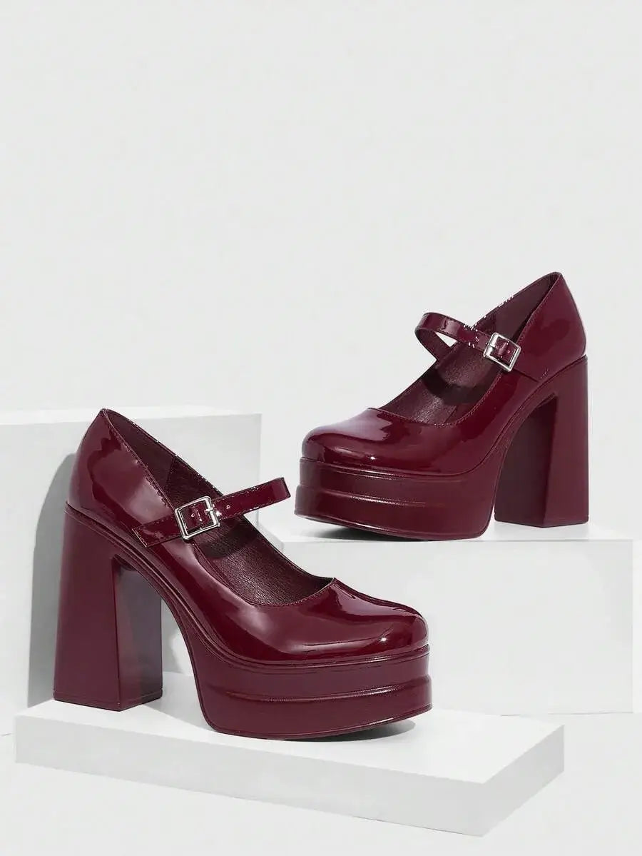 Zapatos de tacón grueso charol vino