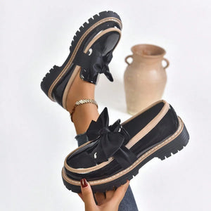 Mocasines de mujer con decoración de lazo