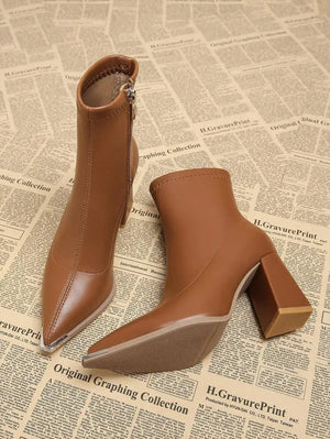 Botines de mujer de punta