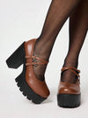 Zapatos estilo punk rock con hebilla