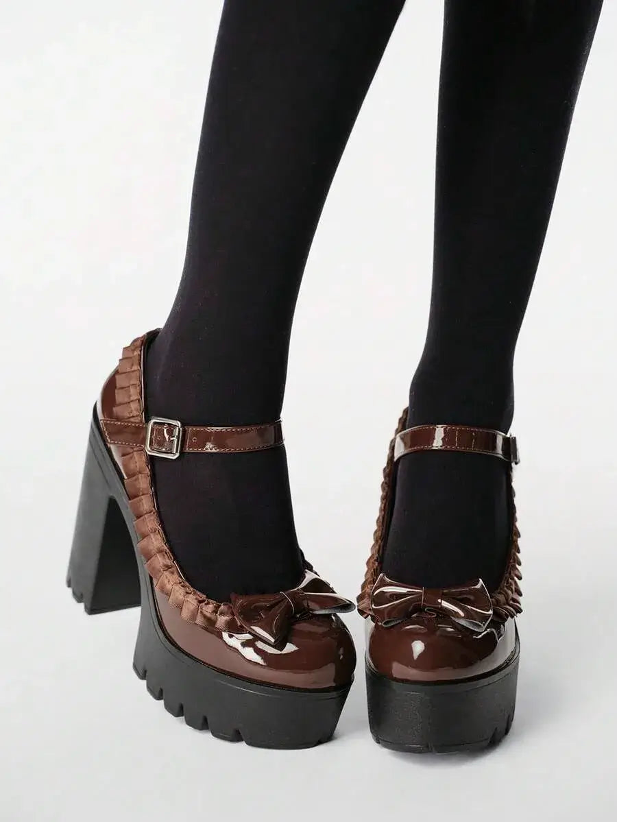Zapatos de tacón alto de suela gruesa
