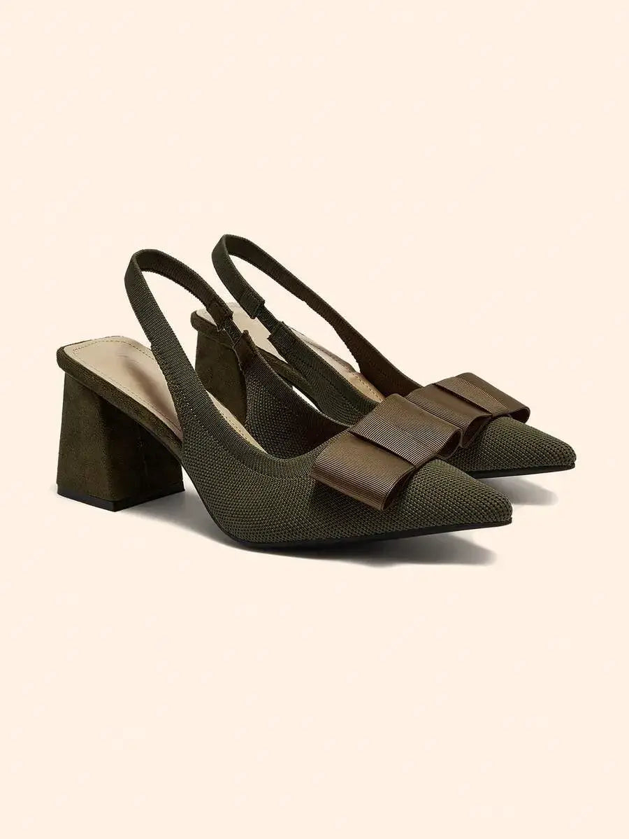 Zapatos de tacón de bloque con lazo