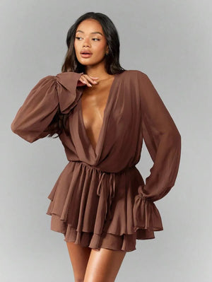 Vestido mini envolvente de chifón de manga larga