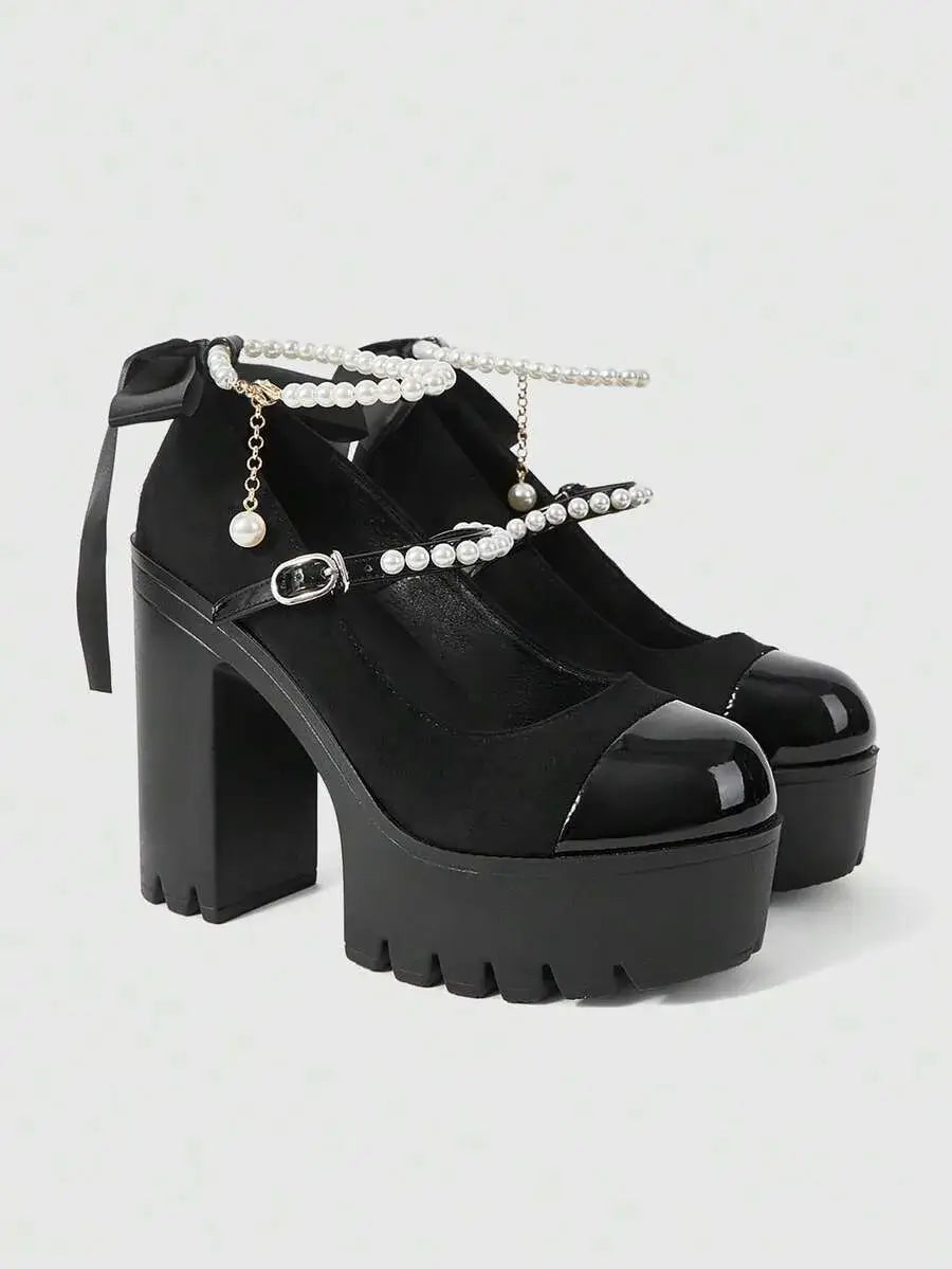 Zapatos punk gótico oscuro con diseño de perlas y lazo