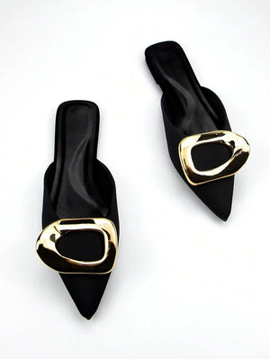 Zapatos mule planos con puntera puntiaguda