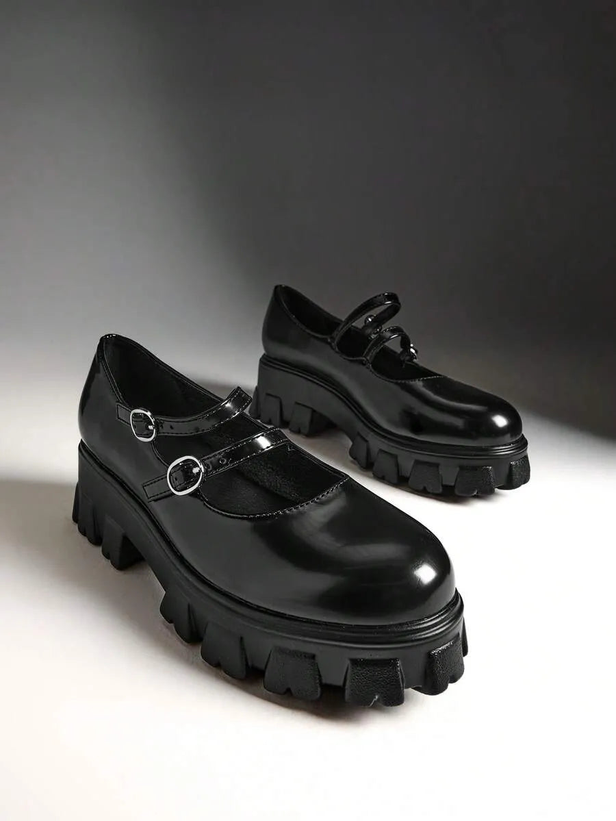 Zapatos con suela gruesa doble hebilla