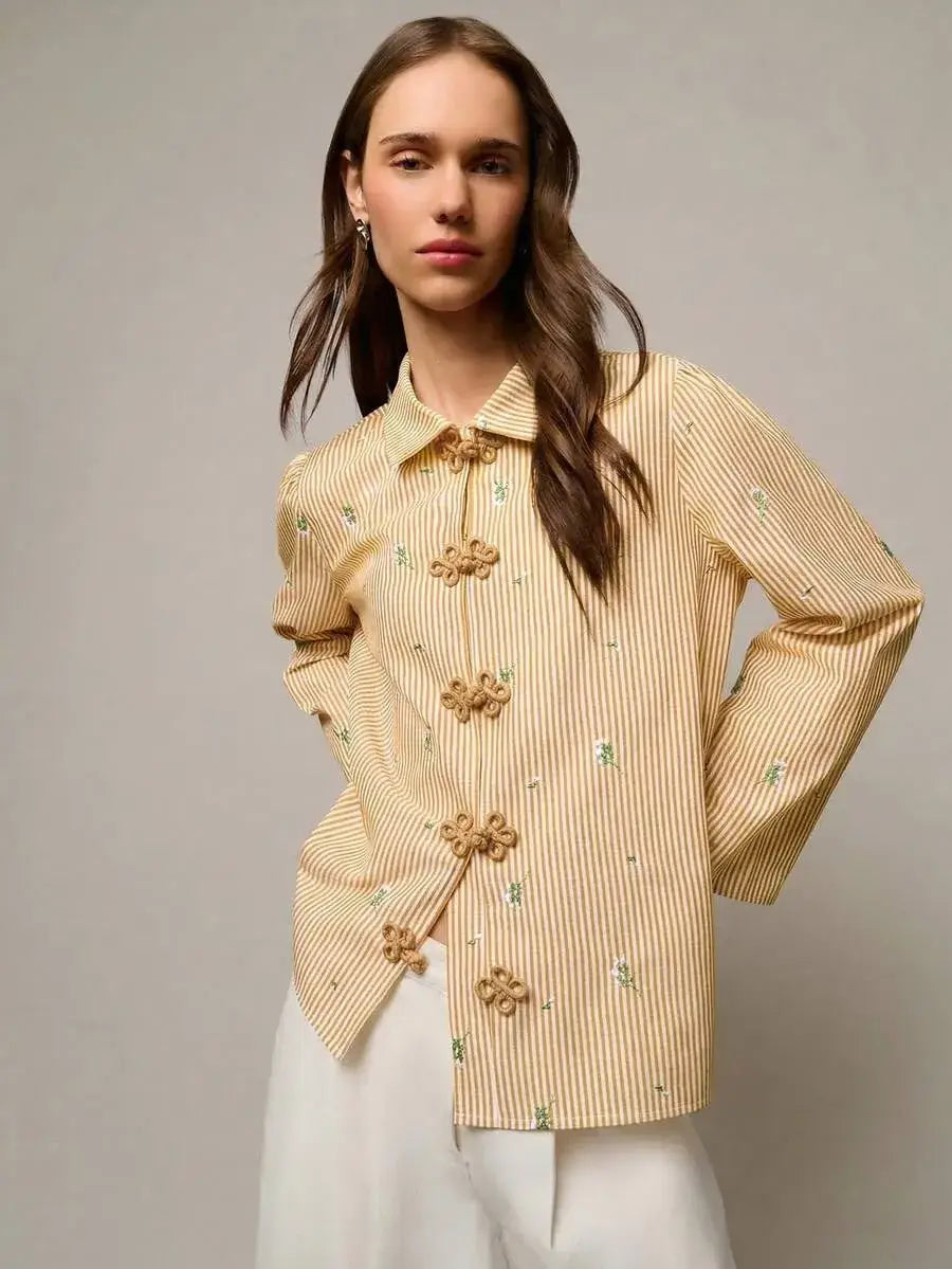 Blusa holgada con botones de estilo chino
