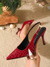 Tacones de aguja elegantes de punta fina