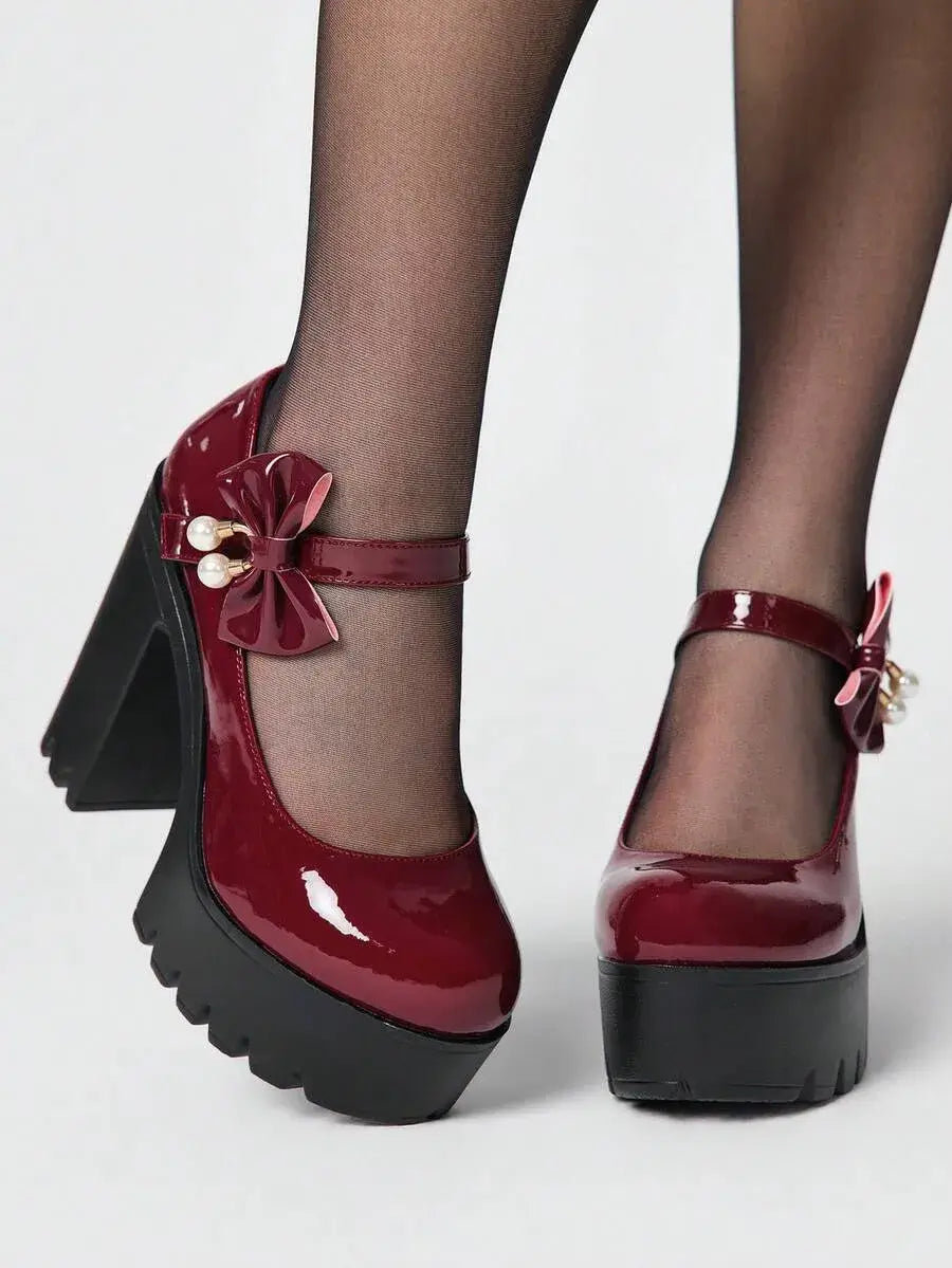Zapatos con decoraciones de lazo