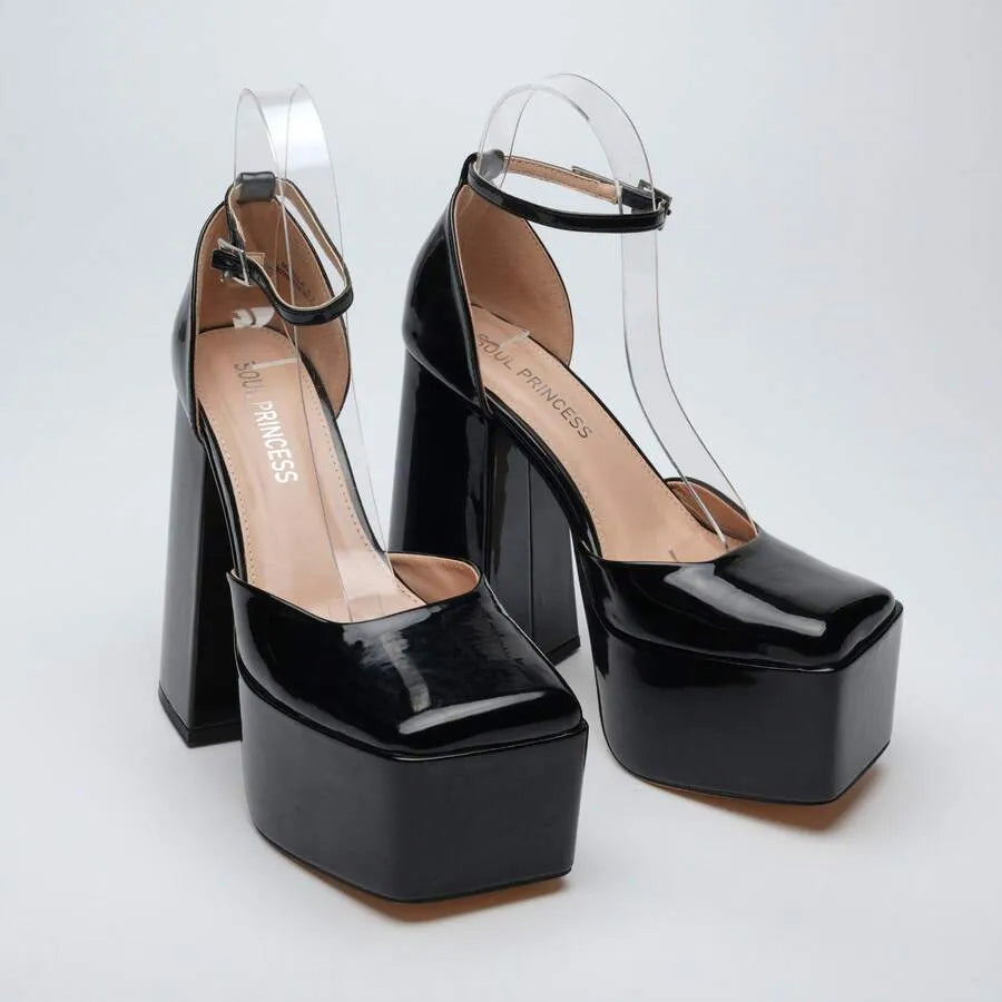 Tacones de plataforma punta cuadrada