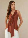 Blusa asimétrica con cuello en V