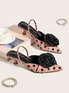 Zapatos de tacón acabado de saten