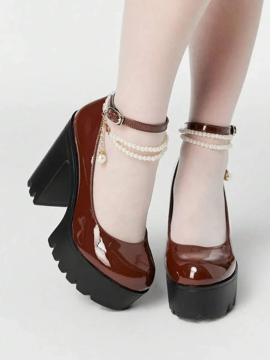 Zapatos de plataforma de tacón alto elegantes