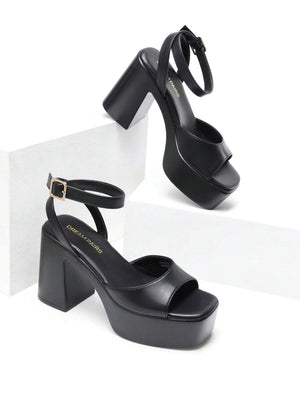 Sandalias de tacón alto con plataform