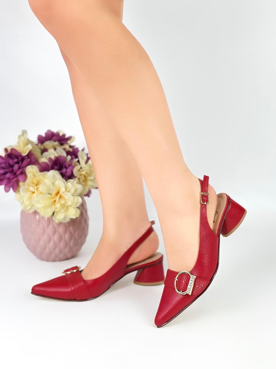 Zapato tacón de Cuero