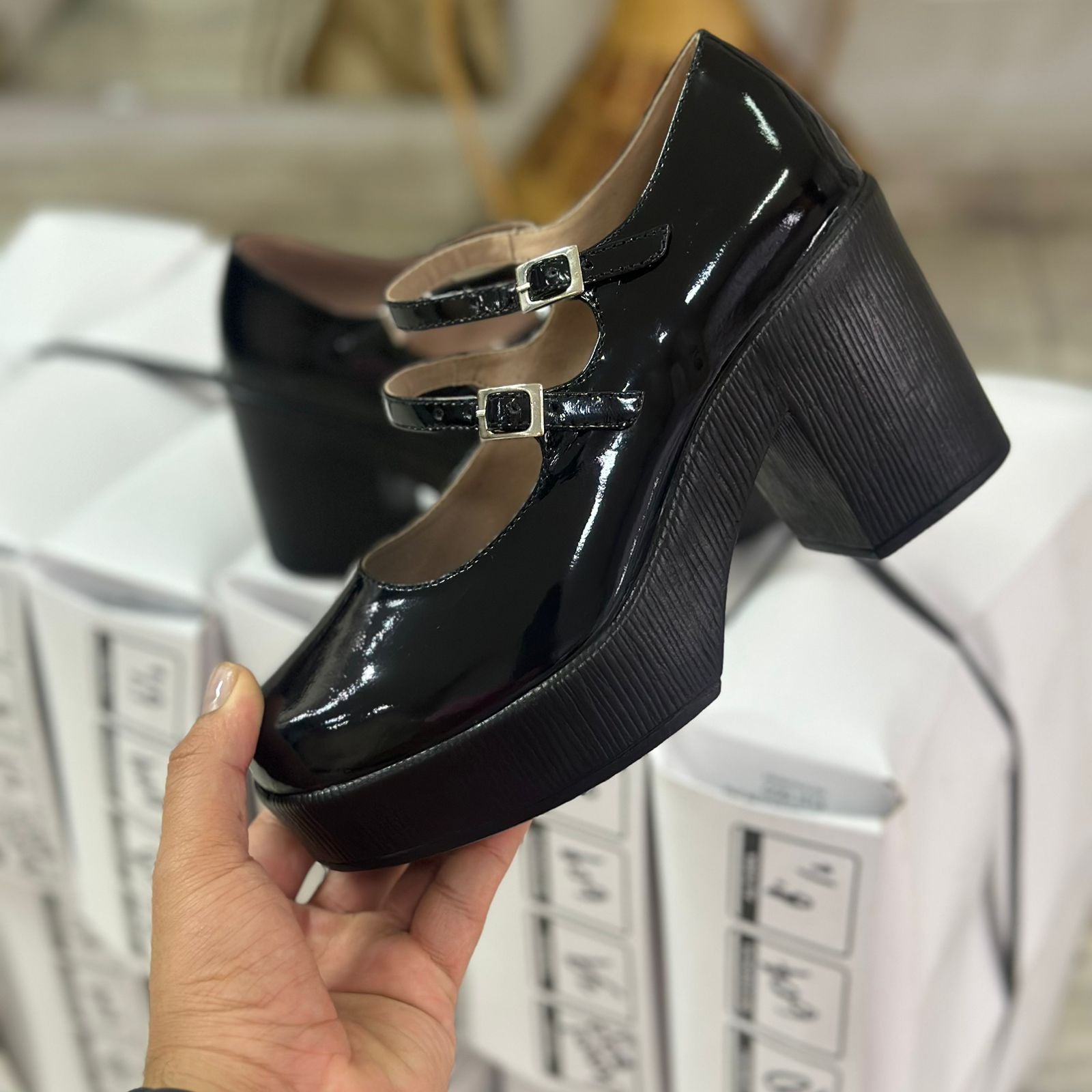 Zapato tacón Mary Jane Cuero