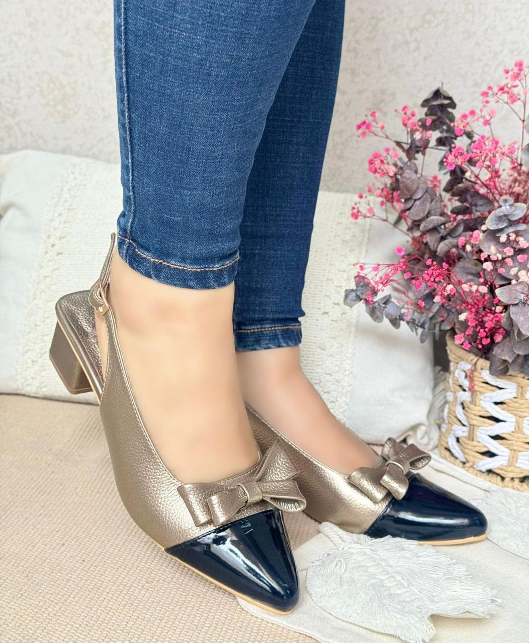 Zapato tacón de Cuero