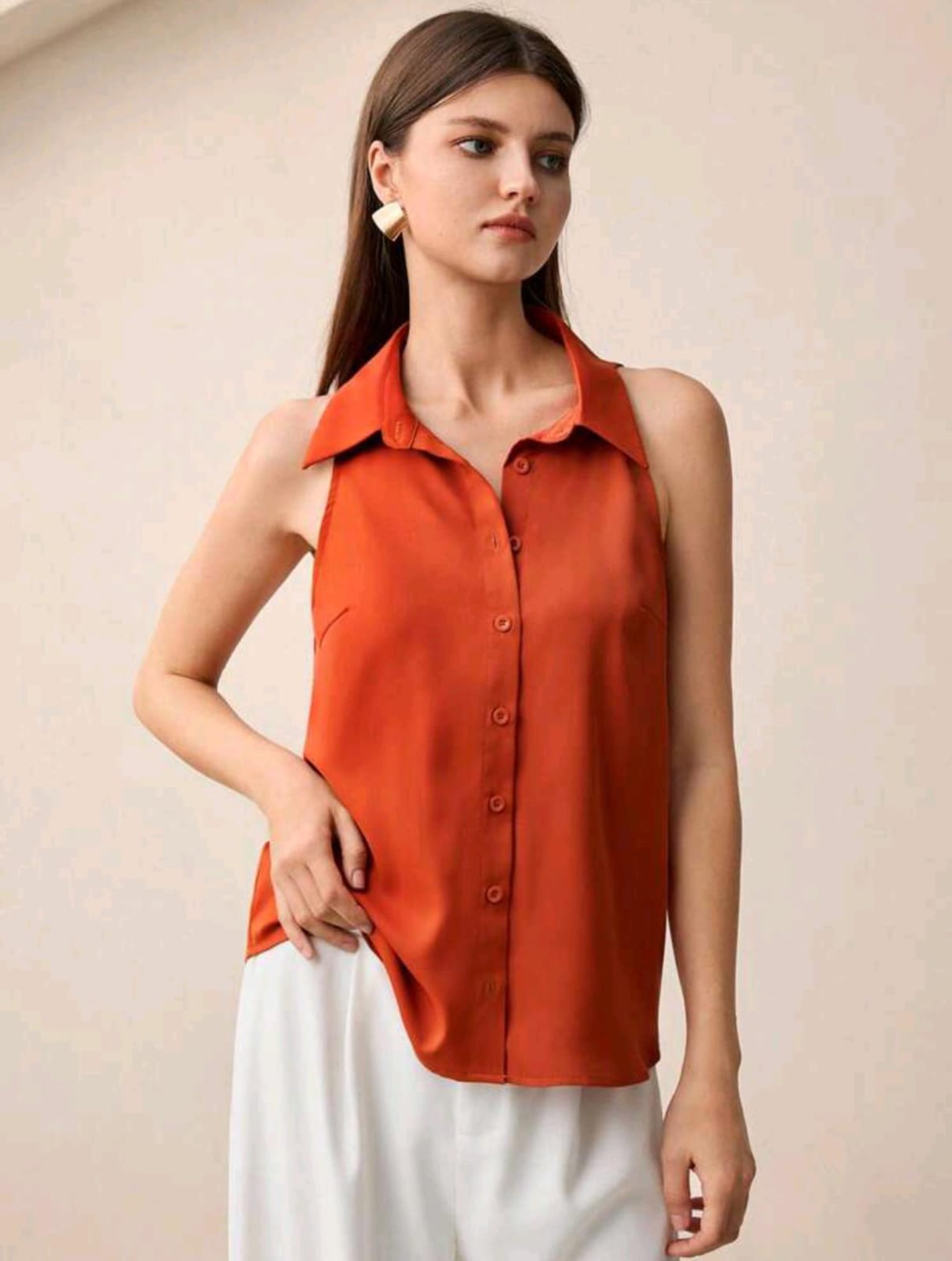 Blusa elegante sin mangas