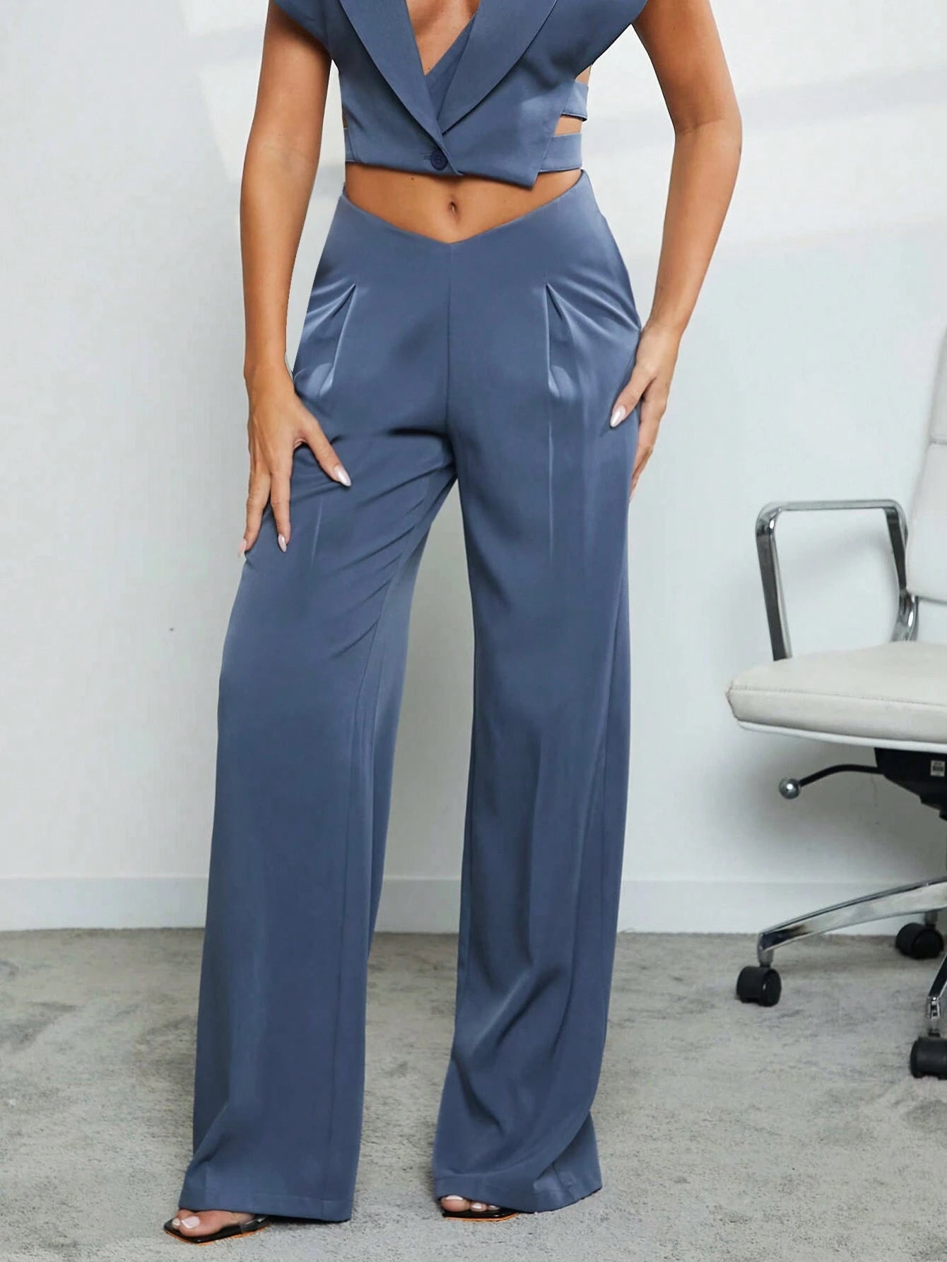 Pantalones rectos casuales de unicolor con bolsillos para mujeres