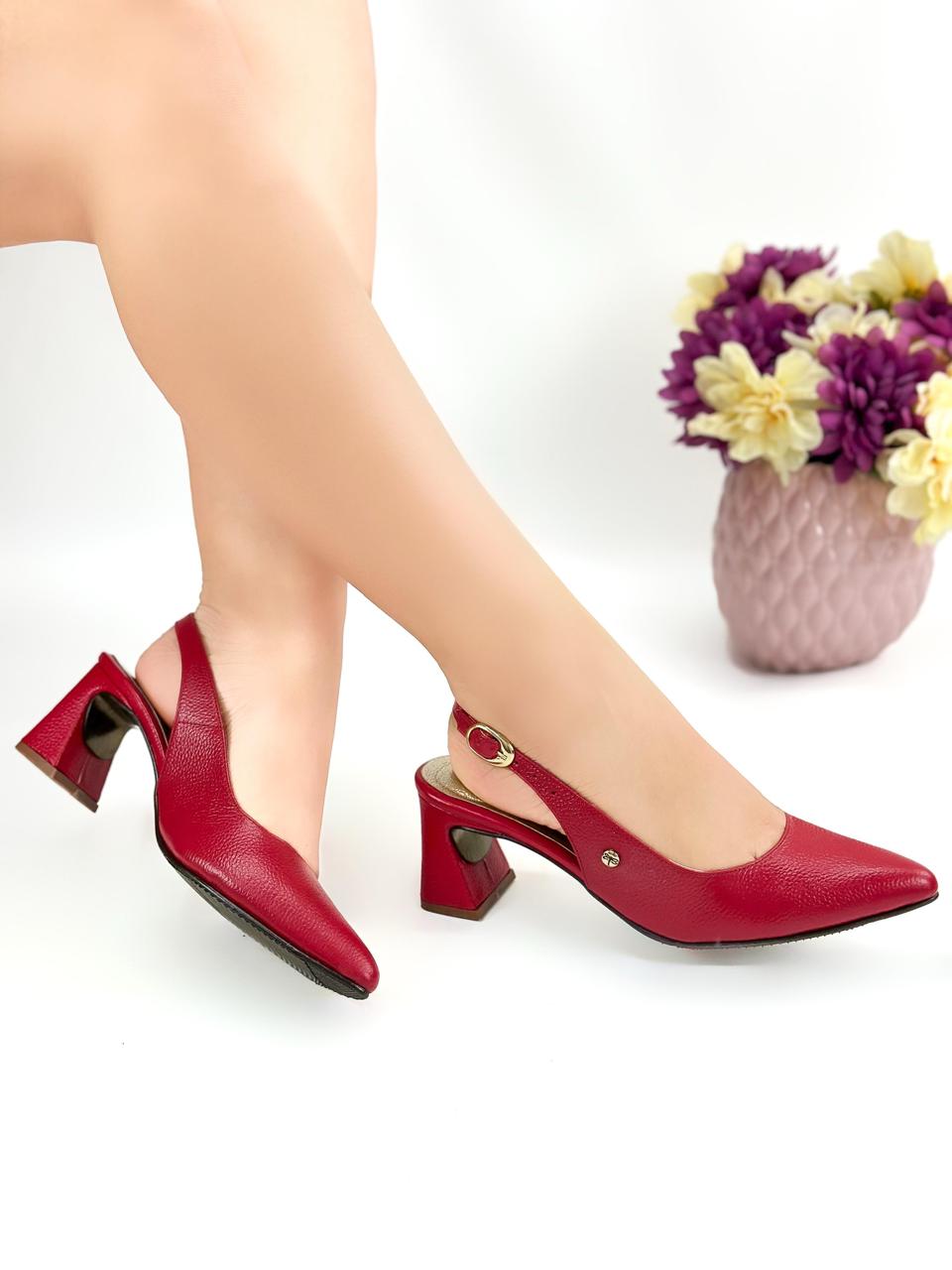Zapato tacón de Cuero