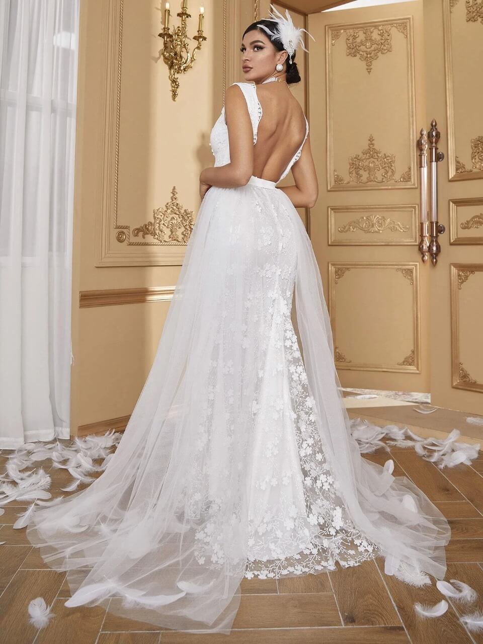 Vestido de novia de malla en contraste ribete con encaje largo