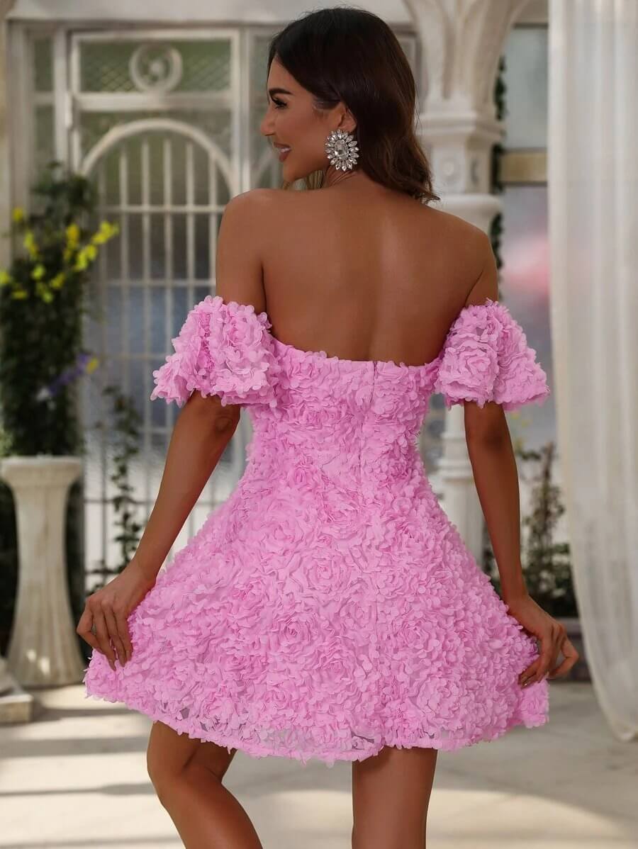 Vestido de hombros descubiertos de malla aplique floral