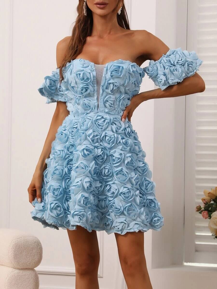 Vestido de tirantes con bordado floral con lazo delantero bajo con fruncido de malla